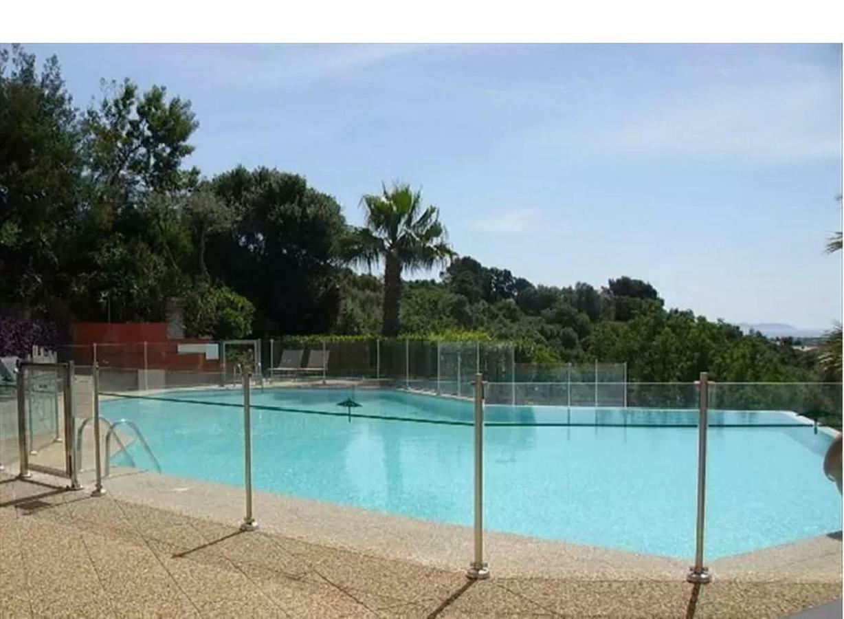 Superbe Duplex 35M2 Vue Mer Avec Piscine Bormes-les-Mimosas Dış mekan fotoğraf